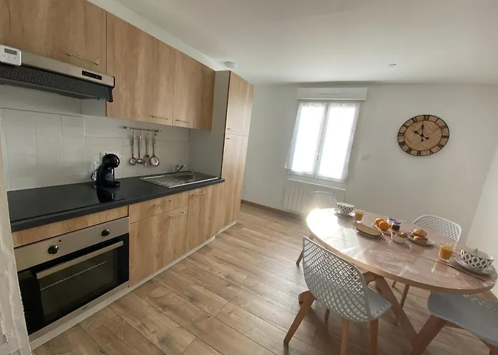 Charmante Maison Lumineuse, Chaleureuse Et Confortable 公寓 Julienne